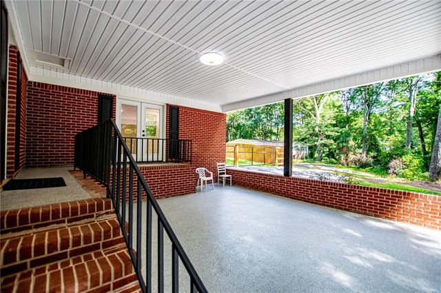 41 Reynolds Street, Bremen, GA 30110