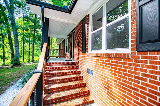 41 Reynolds Street, Bremen, GA 30110
