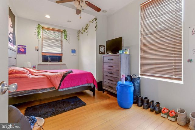 1834 W DIAMOND ST, Philadelphia, PA 19121
