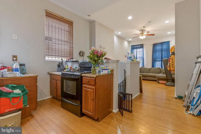 1834 W DIAMOND ST, Philadelphia, PA 19121