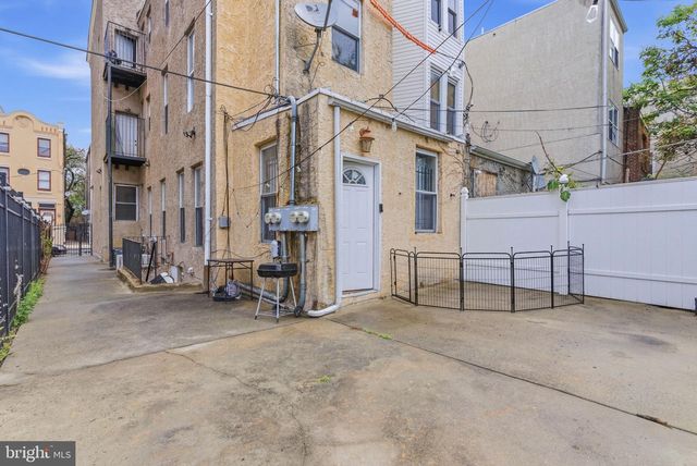 1834 W DIAMOND ST, Philadelphia, PA 19121