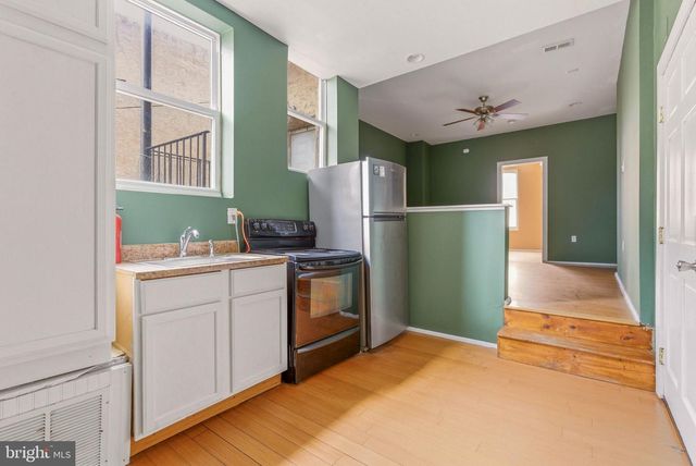 1834 W DIAMOND ST, Philadelphia, PA 19121