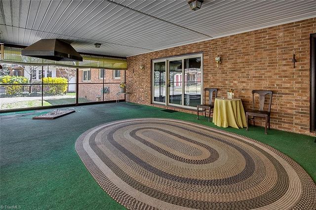 215 Pineburr Road, Greensboro, NC 27455