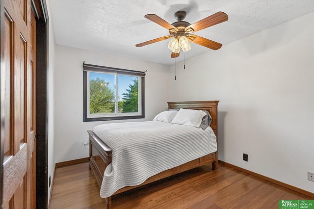 4604 S 154th Avenue Circle, Omaha, NE 68137