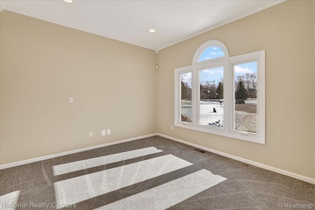 1280 Glen Court, Highland Charter Township, MI 48357