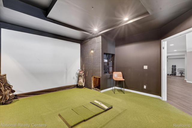 1280 Glen Court, Highland Charter Township, MI 48357