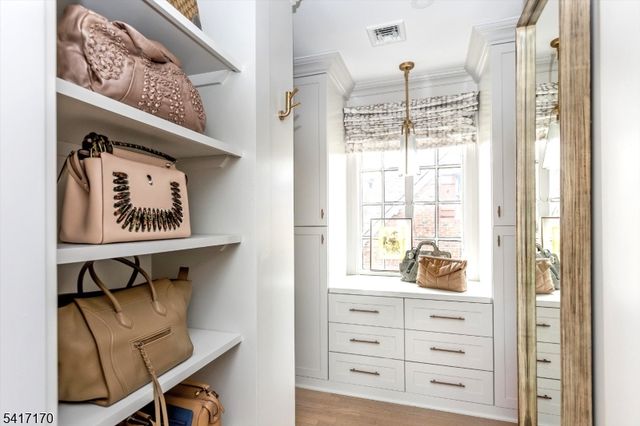 89 Douglas Rd, Glen Ridge Boro Twp., NJ 07028