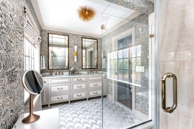 89 Douglas Rd, Glen Ridge Boro Twp., NJ 07028