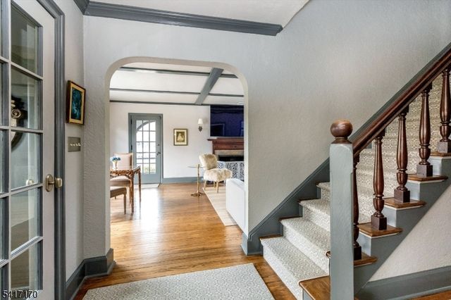 89 Douglas Rd, Glen Ridge Boro Twp., NJ 07028