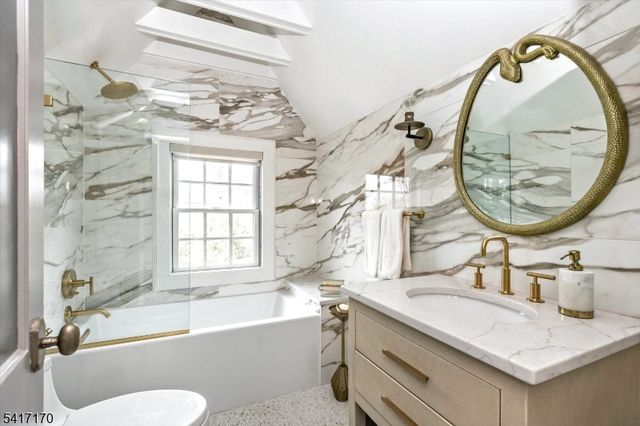 89 Douglas Rd, Glen Ridge Boro Twp., NJ 07028