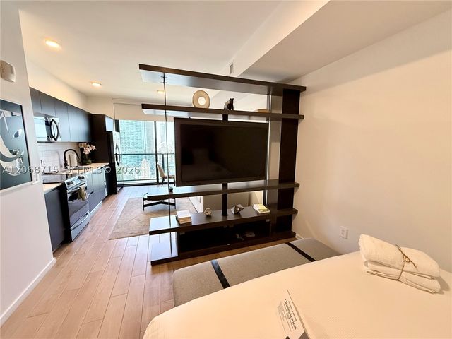 398 NE 5th St 2203, Miami, FL 33132