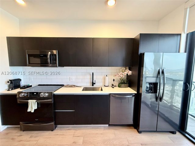 398 NE 5th St 2203, Miami, FL 33132