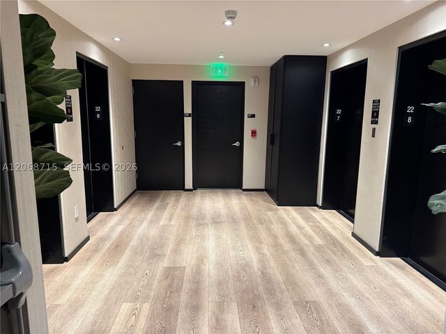 398 NE 5th St 2203, Miami, FL 33132