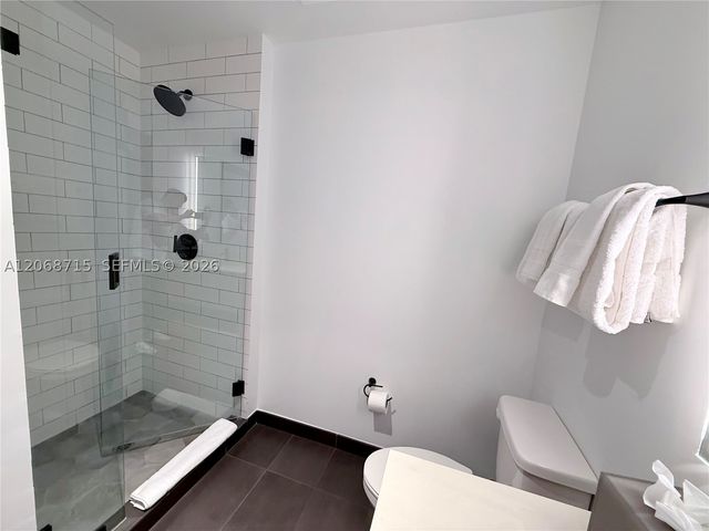 398 NE 5th St 2203, Miami, FL 33132
