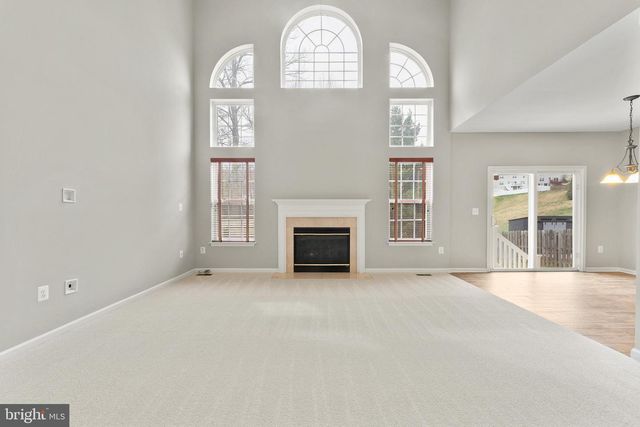 57 CARRIAGE HILL DR, Fredericksburg, VA 22405