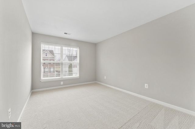 57 CARRIAGE HILL DR, Fredericksburg, VA 22405