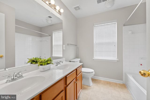 57 CARRIAGE HILL DR, Fredericksburg, VA 22405