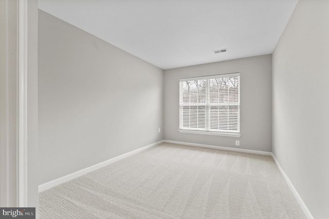 57 CARRIAGE HILL DR, Fredericksburg, VA 22405