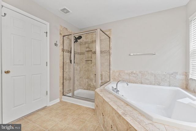 57 CARRIAGE HILL DR, Fredericksburg, VA 22405