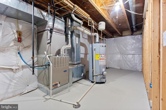 57 CARRIAGE HILL DR, Fredericksburg, VA 22405