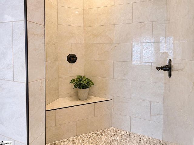 24 Appian Circle, Simpsonville, SC 29681