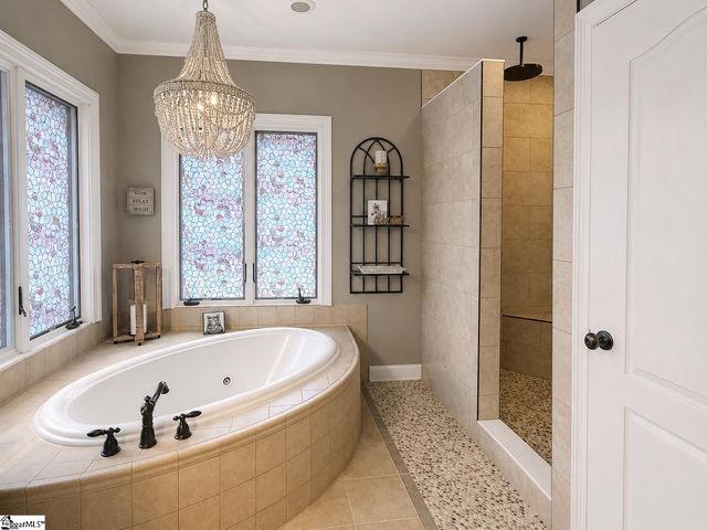 24 Appian Circle, Simpsonville, SC 29681