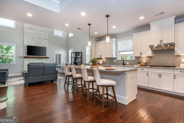 1811 Goodhearth Drive NE, Marietta, GA 30066