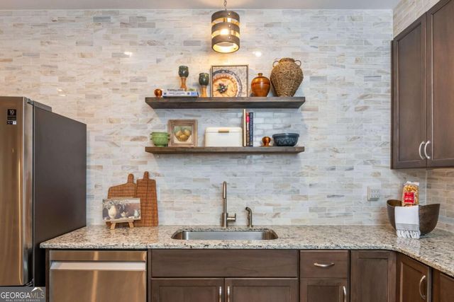 1811 Goodhearth Drive NE, Marietta, GA 30066