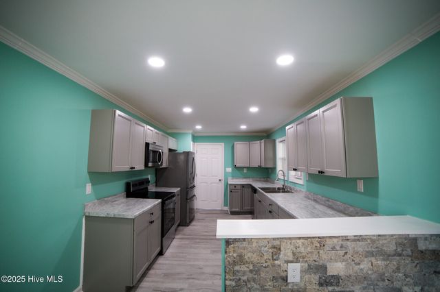 216 E Webster Street, Whiteville, NC 28472