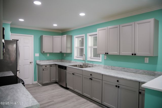 216 E Webster Street, Whiteville, NC 28472