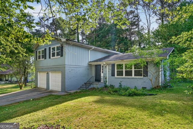 523 Barbashela Circle, Stone Mountain, GA 30088