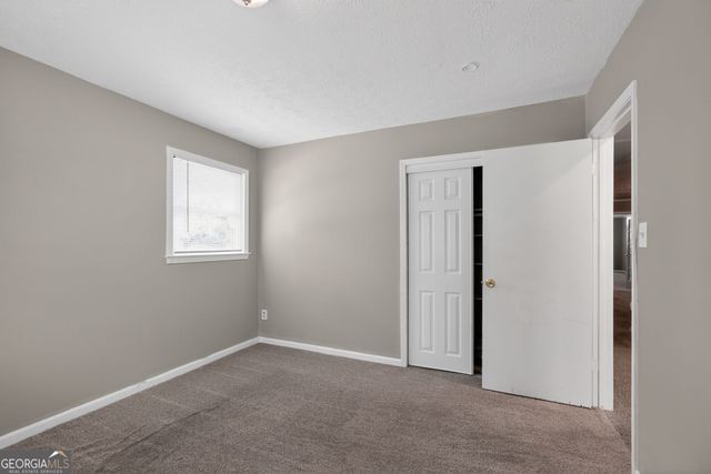 523 Barbashela Circle, Stone Mountain, GA 30088