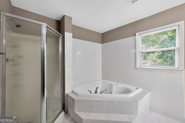 523 Barbashela Circle, Stone Mountain, GA 30088