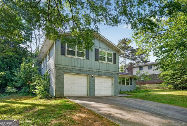 523 Barbashela Circle, Stone Mountain, GA 30088