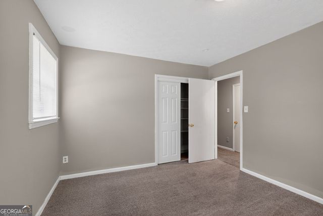 523 Barbashela Circle, Stone Mountain, GA 30088