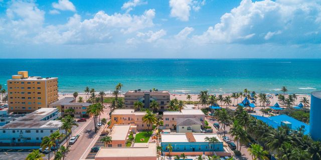 311 Connecticut Street 4, Hollywood, FL 33019