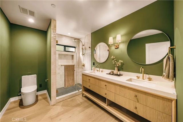 4033 Moore, Los Angeles, CA 90066