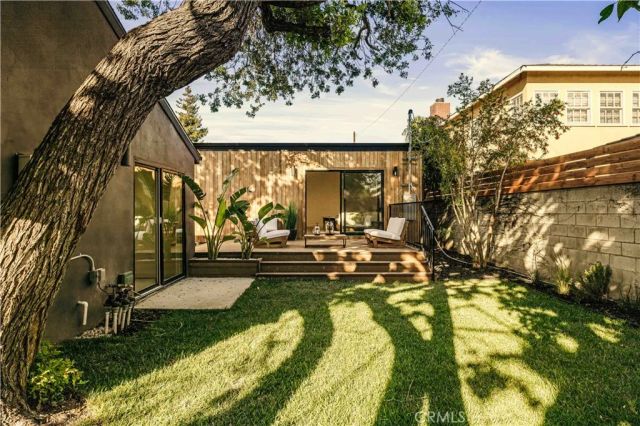 4033 Moore, Los Angeles, CA 90066