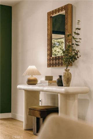 4033 Moore, Los Angeles, CA 90066