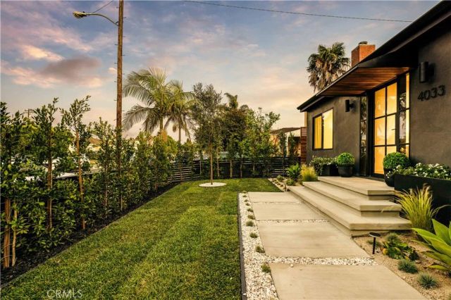 4033 Moore, Los Angeles, CA 90066