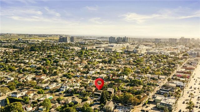 4033 Moore, Los Angeles, CA 90066