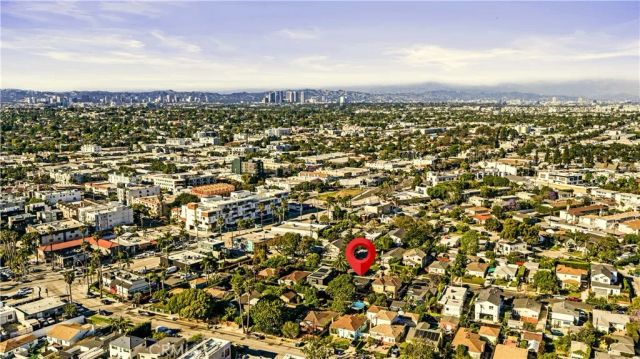 4033 Moore, Los Angeles, CA 90066