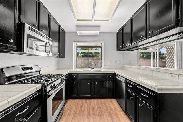 29777 Via Las Chacras, Temecula, CA 92591