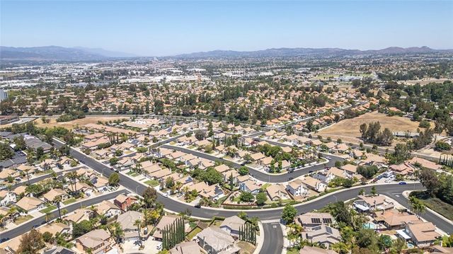 29777 Via Las Chacras, Temecula, CA 92591
