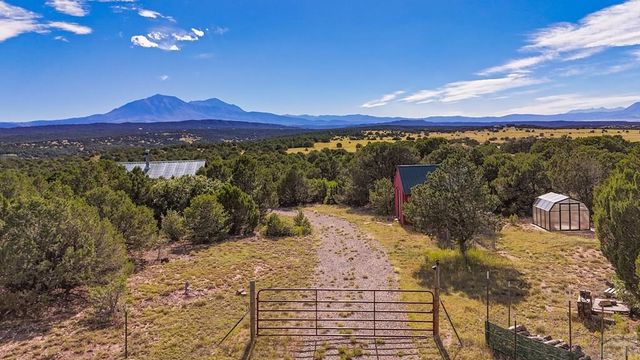 423 Trails End Court, Walsenburg, CO 81089