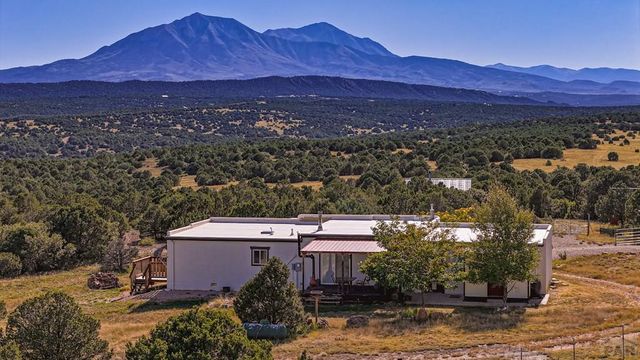 423 Trails End Court, Walsenburg, CO 81089