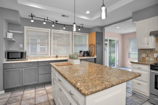 50 Village Hill Drive, Conroe, TX 77304