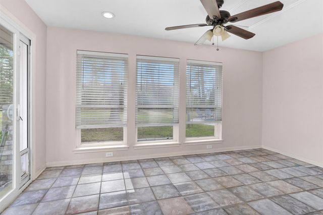 50 Village Hill Drive, Conroe, TX 77304