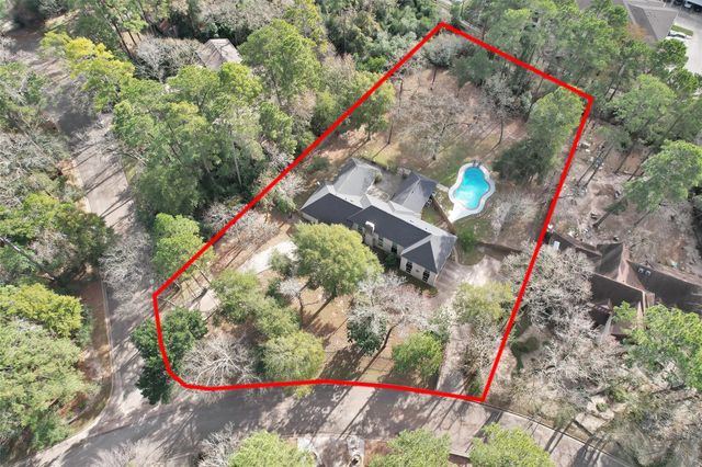 50 Village Hill Drive, Conroe, TX 77304