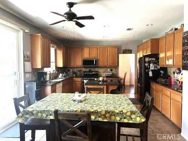 226 Berisso Court, San Jacinto, CA 92582